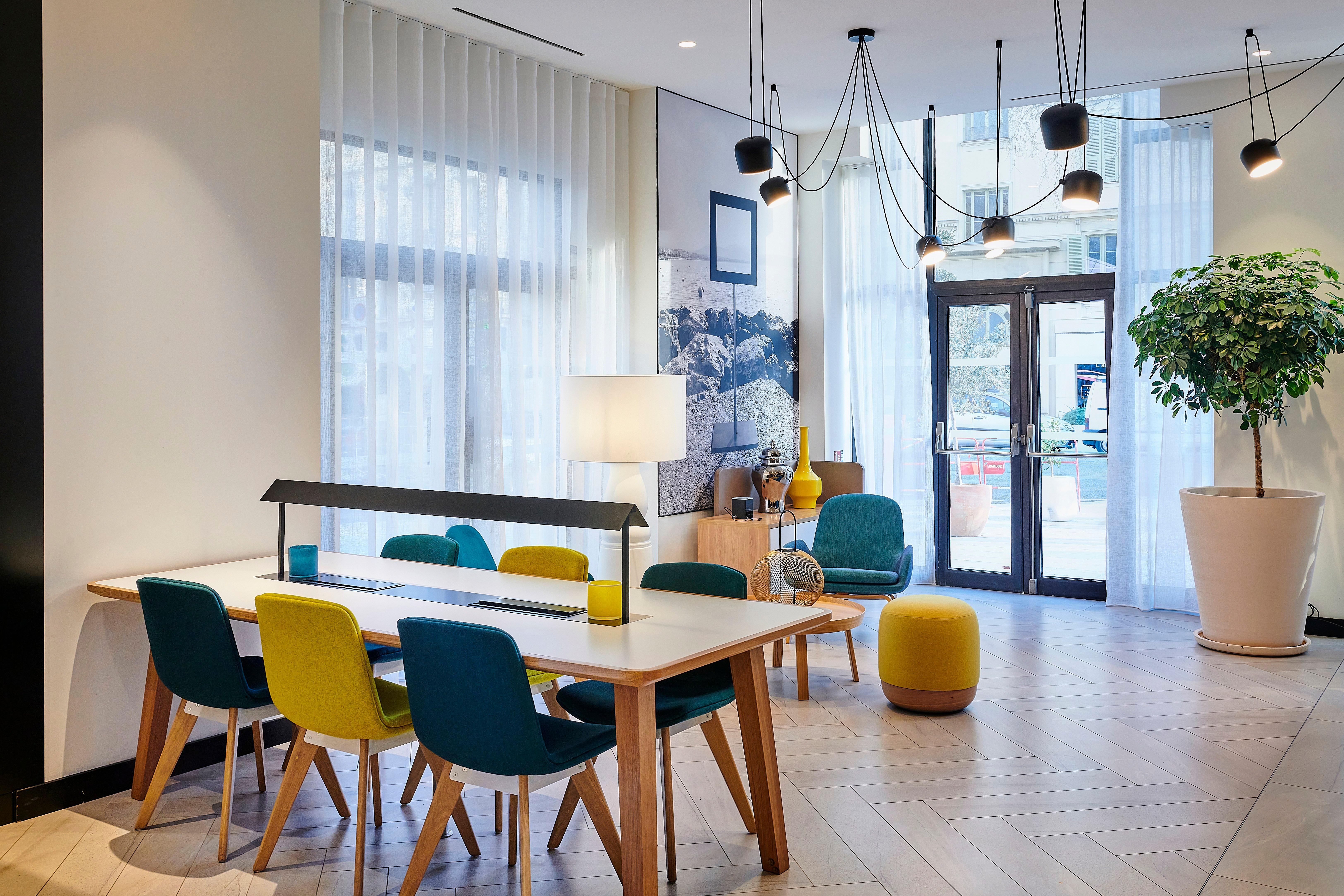Holiday Inn Nice By Ihg Esterno foto