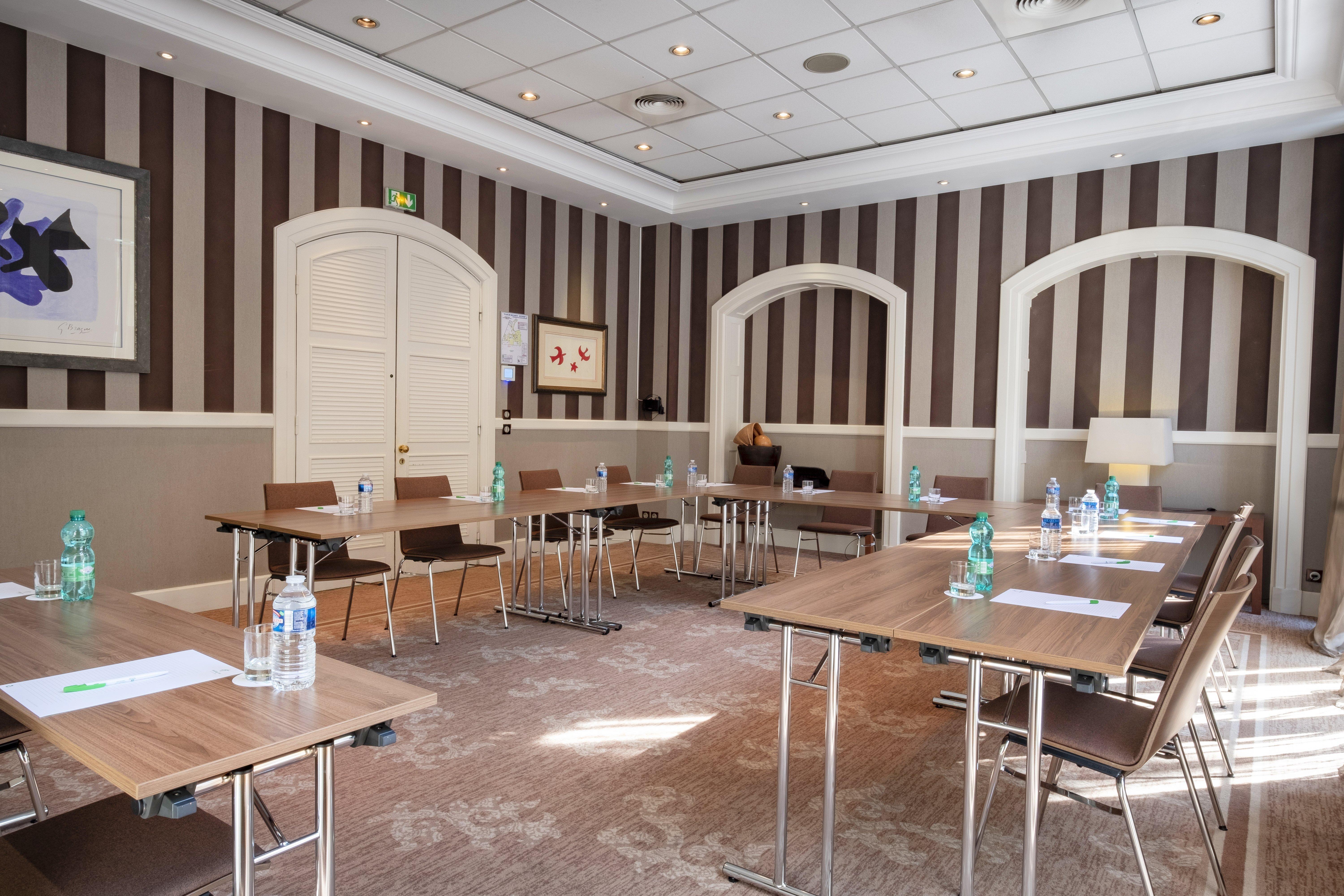 Holiday Inn Nice By Ihg Esterno foto