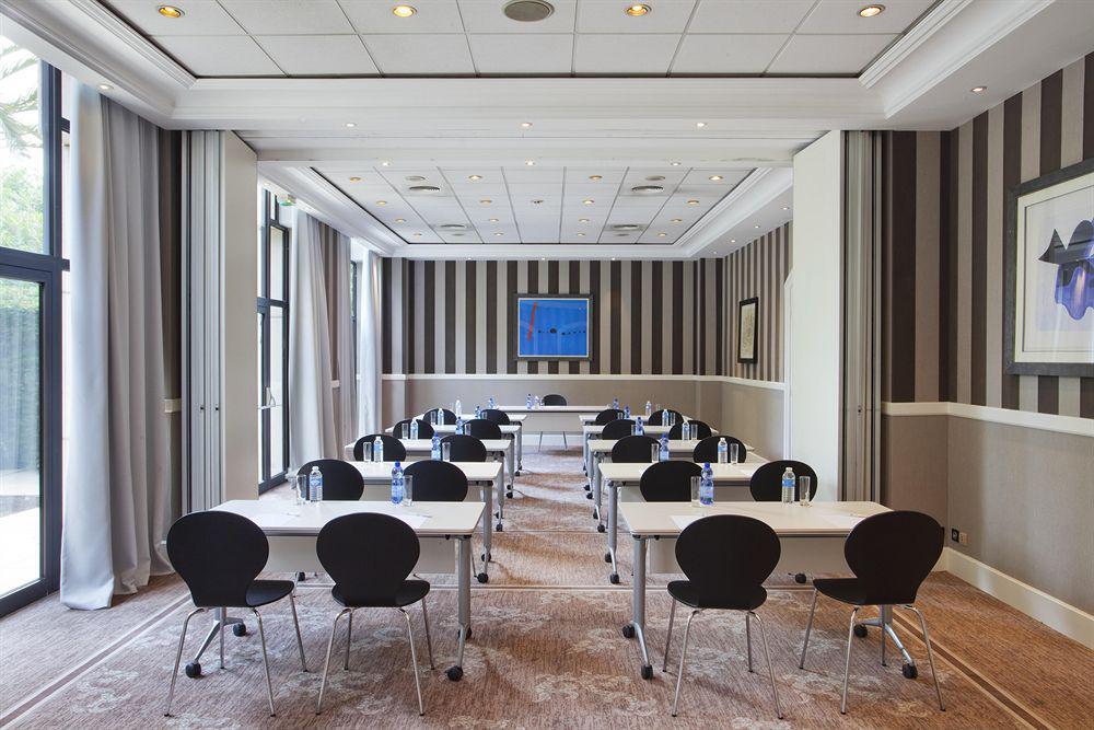 Holiday Inn Nice By Ihg Affari foto